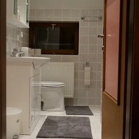 Holiday home Urige Almhuette Innerkrems