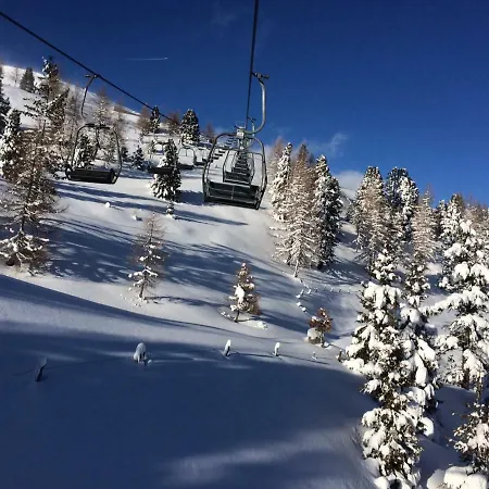 Urige Almhuette Дом отдыха *