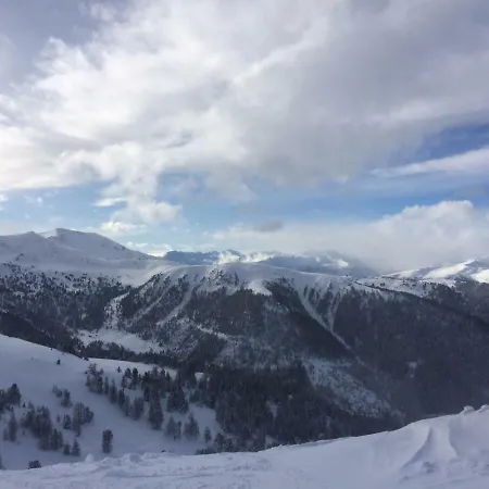 Urige Almhuette 度假居 *