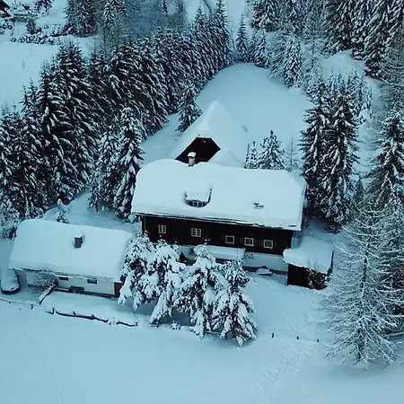 Holiday home Urige Almhuette *